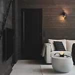 Black Villa, Aurora View Bath & Sauna, Private Design In Lapland Villa *