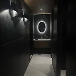 Black Villa, Aurora View Bath & Sauna, Private Design In Lapland Villa *