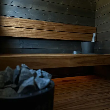 Black Villa, Aurora View Bath & Sauna, Private Design Villa In Lapland