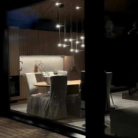 Black Villa, Aurora View Bath & Sauna, Private Design In Lapland Вилла