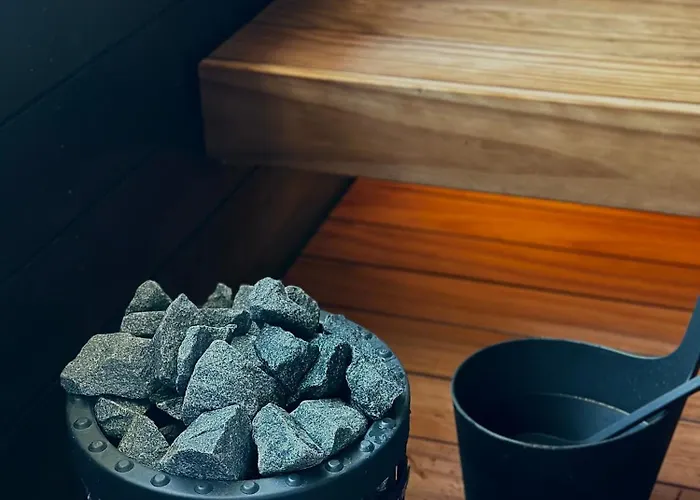 Black Villa, Aurora View Bath & Sauna, Private Design In Lapland Villa Kolari